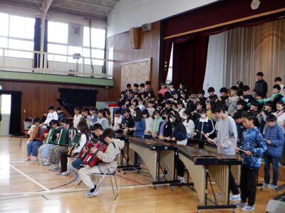 ６年生の演奏の様子